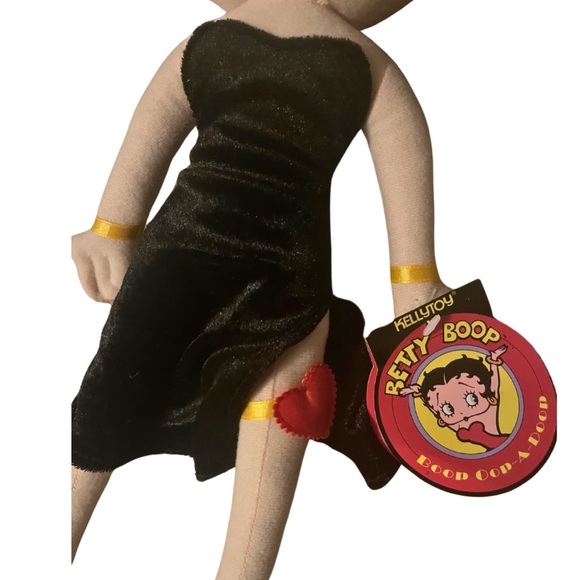 NWT Betty Boop Classic Doll with Heart Corsage on Leg - Picture 3 of 5